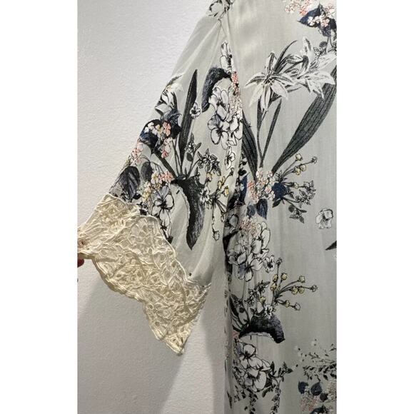 Cleobella Women’s Size Small Floral Print Boho Wrap Kimono Embroidered Festival - Picture 9 of 11